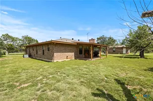 4 Karbach Dr, New Braunfels, TX 78132 - Photo 4
