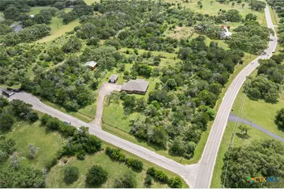 4 Karbach Drive, New Braunfels, TX 78132 - Photo 16