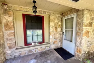 1506 Golf Course Rd, Gatesville, TX 76528 - Photo 2