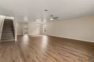 671 NW Crossing Dr, New Braunfels, TX 78130 - Photo 12