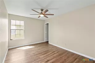 671 NW Crossing Dr, New Braunfels, TX 78130 - Photo 38