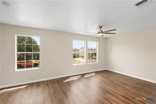 671 NW Crossing Dr, New Braunfels, TX 78130 - Photo 30