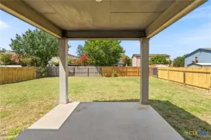 671 NW Crossing Dr, New Braunfels, TX 78130 - Photo 36