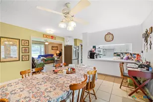 508 W Johnson St, Cuero, TX 77954 - Photo 10