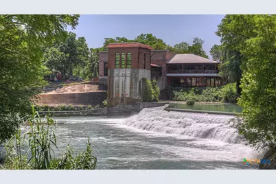 1026 Bold Run, Seguin, TX 78155 - Photo 20