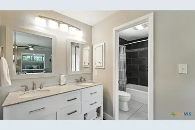 130 Oak Ridge Drive, New Braunfels, TX 78132 - Photo 24