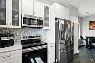 130 Oak Ridge Dr, New Braunfels, TX 78132 - Photo 12