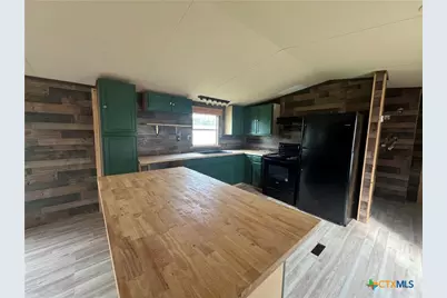 408 Debbie Street, Victoria, TX 77905 - Photo 10