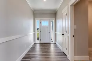 188 Turnberry Dr, La Vernia, TX 78121 - Photo 4