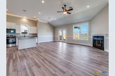 188 Turnberry Drive, La Vernia, TX 78121 - Photo 6