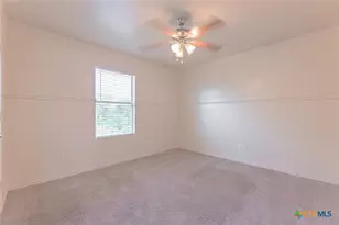 2406 Waterfall Dr, Killeen, TX 76549 - Photo 18