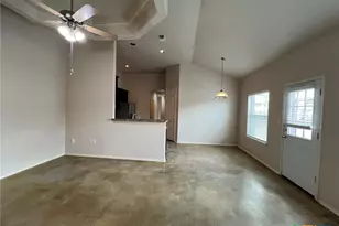 271 Rosalie Dr, New Braunfels, TX 78130 - Photo 6