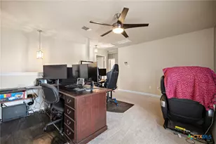326 Comal Run, Hutto, TX 78634 - Photo 20