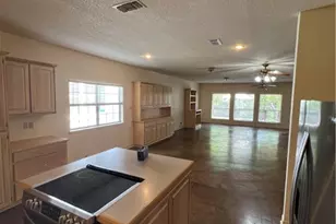 184 E Lincoln St, New Braunfels, TX 78130 - Photo 14