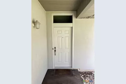 184 E Lincoln Street, New Braunfels, TX 78130 - Photo 4