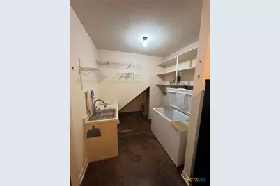 184 E Lincoln Street, New Braunfels, TX 78130 - Photo 24