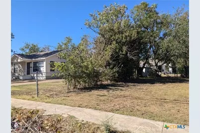 309 W Avenue P, Temple, TX 76504 - Photo 2