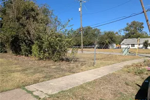 309 W Avenue P, Temple, TX 76504 - Photo 8