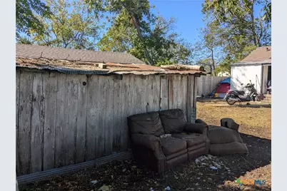 309 W Avenue P, Temple, TX 76504 - Photo 18