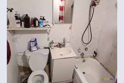 309 W Avenue P, Temple, TX 76504 - Photo 38