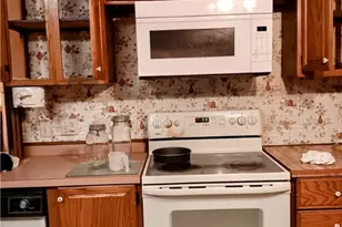 208 Antelope Cir, Victoria, TX 77904 - Photo 4