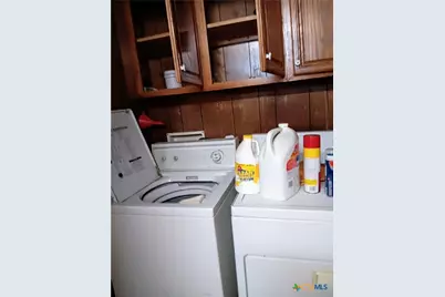 208 Antelope Circle, Victoria, TX 77904 - Photo 10