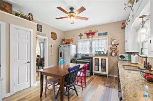 437 E 7th St, Yorktown, TX 78164 - Photo 12