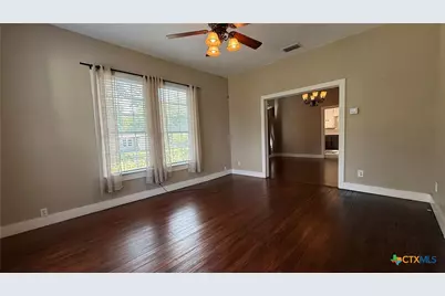 437 E 7th Street, Yorktown, TX 78164 - Photo 4