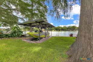 1321 E Zipp Rd, New Braunfels, TX 78130 - Photo 1