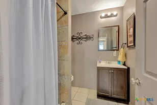 1321 E Zipp Rd, New Braunfels, TX 78130 - Photo 20