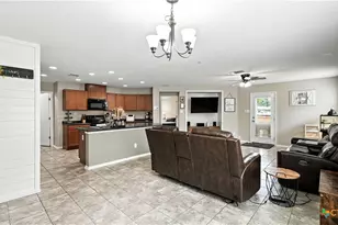 208 Gatewood Clf, Cibolo, TX 78108 - Photo 10