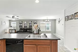 208 Gatewood Clf, Cibolo, TX 78108 - Photo 14