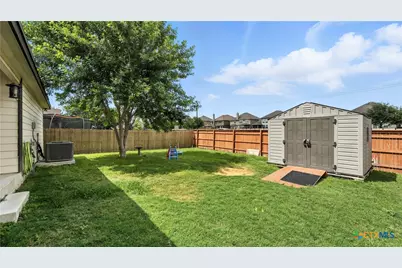 208 Gatewood Cliff, Cibolo, TX 78108 - Photo 6