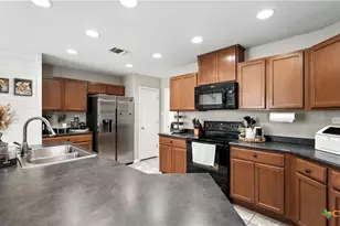 208 Gatewood Clf, Cibolo, TX 78108 - Photo 12