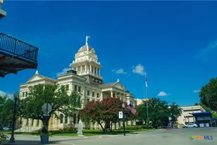 303 E 20th Ave, Belton, TX 76513 - Photo 24