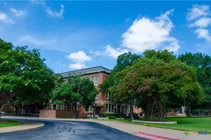 303 E 20th Ave, Belton, TX 76513 - Photo 28