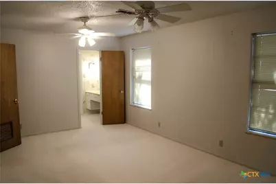 303 E 20th Avenue, Belton, TX 76513 - Photo 16