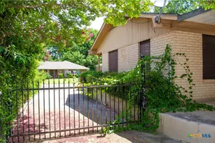 303 E 20th Ave, Belton, TX 76513 - Photo 8