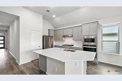 3938 Legend Park, New Braunfels, TX 78130 - Photo 4