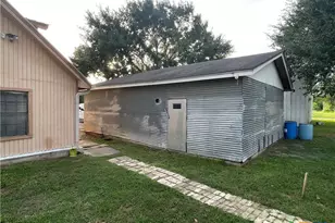 505 Pearl St, Cuero, TX 77954 - Photo 24