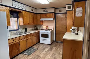 505 Pearl St, Cuero, TX 77954 - Photo 6