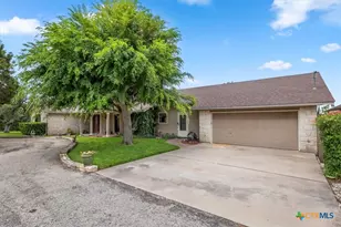 300 Summit Ridge Rd, Burnet, TX 78611 - Photo 2