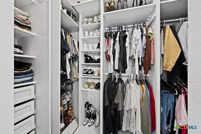 401 Wiltshire Drive, Hutto, TX 78634 - Photo 22