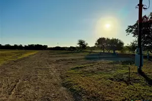 133 Wheeler St, Stockdale, TX 78160 - Photo 8