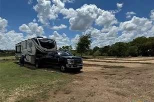 133 Wheeler St, Stockdale, TX 78160 - Photo 6