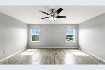 912 Bexley Drive, Seguin, TX 78155 - Photo 16