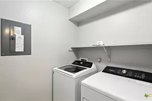 912 Bexley Dr, Seguin, TX 78155 - Photo 32