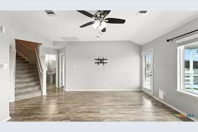 912 Bexley Drive, Seguin, TX 78155 - Photo 8