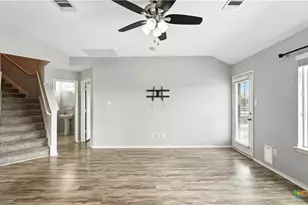 912 Bexley Dr, Seguin, TX 78155 - Photo 8