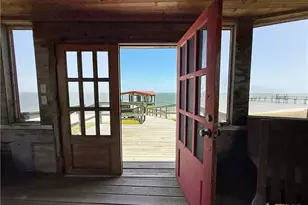 430 N Blackburn Ave, Port Lavaca, TX 77979 - Photo 20